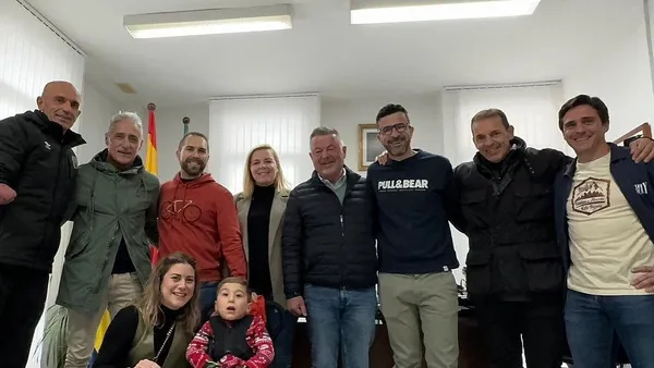 Organizadores de la primera edición en el ayuntamiento